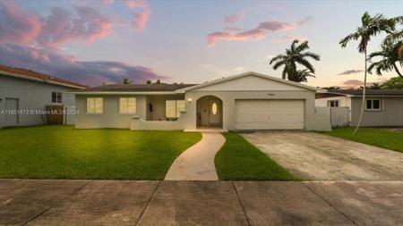 7960 SW 196th Ter