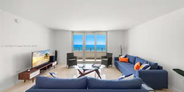 5555 Collins Ave