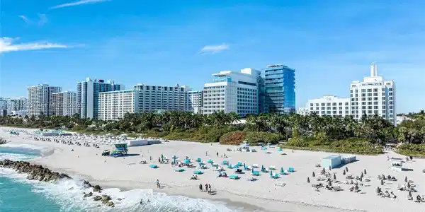 2901 Collins Ave