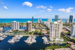 19500 W Turnberry Way Unit 6E