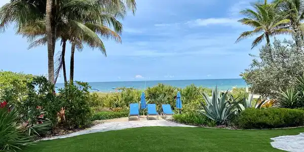 9401 Collins Ave Unit 901