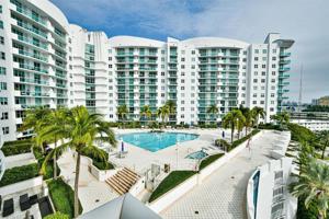 7900 Harbor Island Dr Unit 825