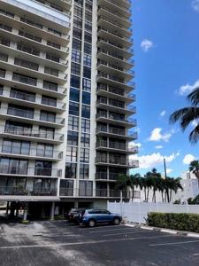 3031 N Ocean Blvd