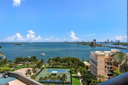 1750 N Bayshore Dr