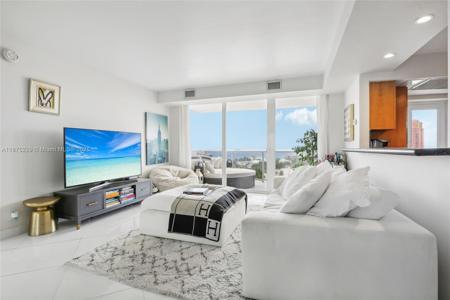 2701 N Ocean Blvd