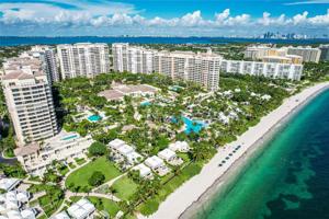 765 Crandon Blvd Unit 107