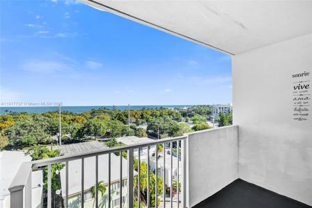 8000 Harding Ave
