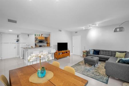 2775 NE 187th St Unit 214