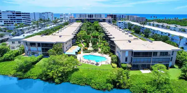 3605 S Ocean Blvd
