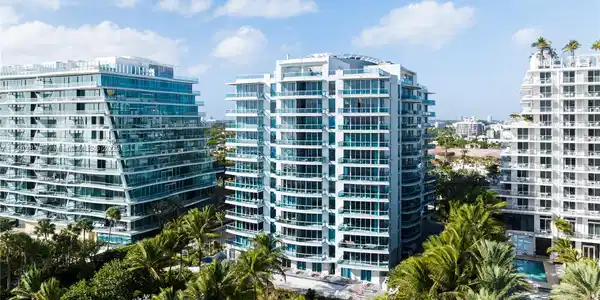 9401 Collins Ave