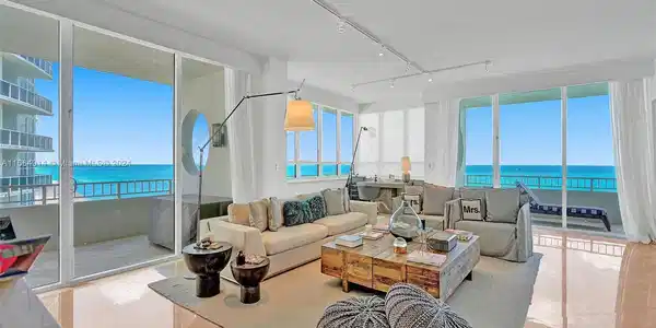 10205 Collins Ave