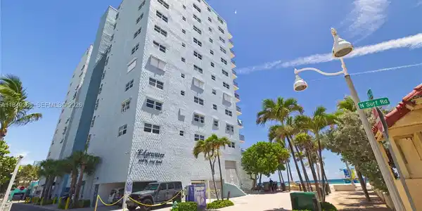 400 N Surf Rd