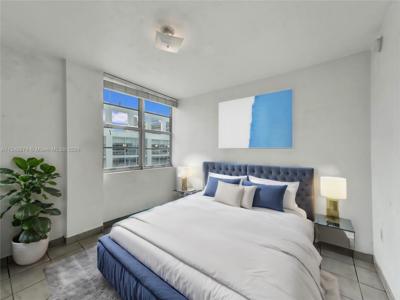 701 Collins Ave