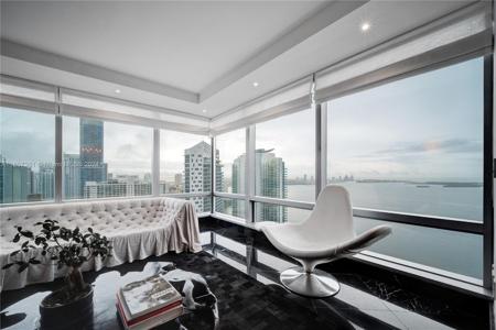 1425 Brickell Ave