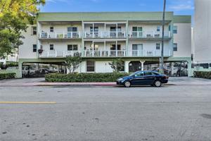1033 Lenox Ave Unit 201