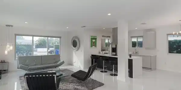 8100 NE 10th Ave