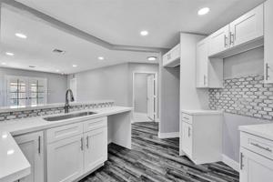 503 NW 7th Ct
