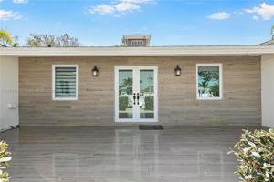 1225 Fruitland