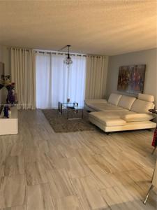 427 Golden Isles Dr