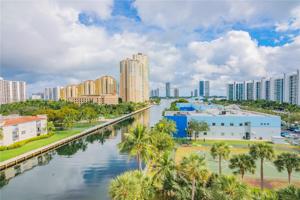 3131 NE 188th St Unit 2-702