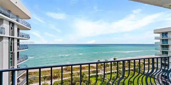 8877 Collins Ave