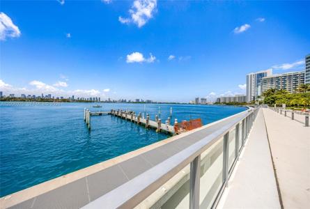 1000 West Ave