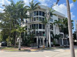 900 4th St Unit 2