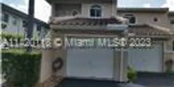 1314 NE 105th St Unit 9
