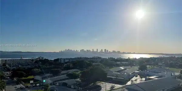 7601 E Treasure Dr Unit 1102