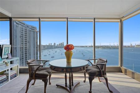 5 Island Ave