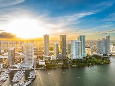 1750 N Bayshore Dr