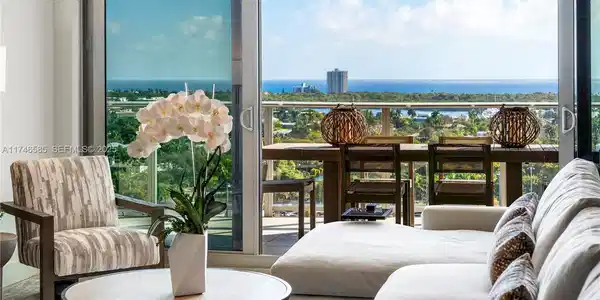 Image 3: Your Personal Paradise
