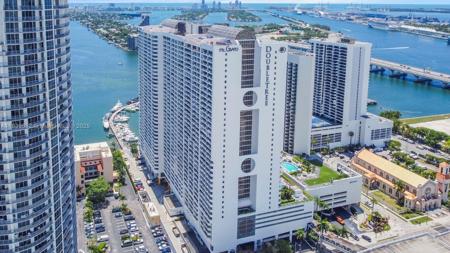 1717 N Bayshore Dr