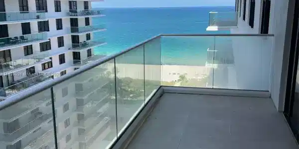 9801 Collins Ave