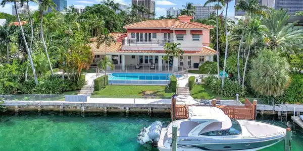 74 Bal Bay Dr