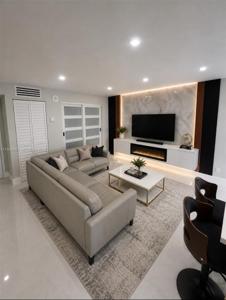 17021 N Bay Rd