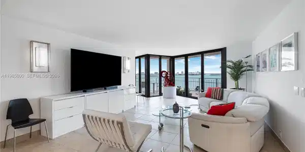 4000 Towerside Ter