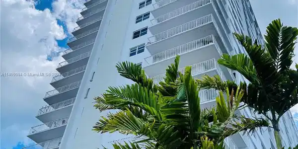500 Bayview Dr Unit 1031