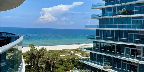 9401 Collins Ave