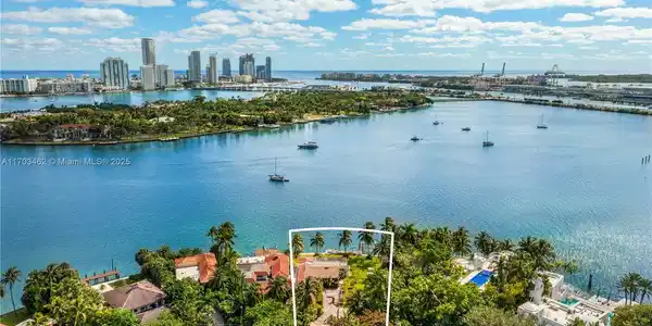 6 S Hibiscus Dr