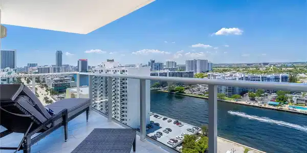 2751 S Ocean Dr