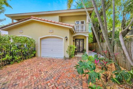 3273 Matilda St