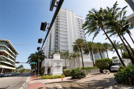 2301 Collins Ave