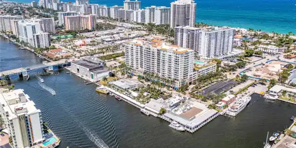 3020 NE 32nd Ave Unit 716