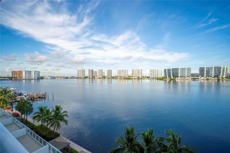 18100 N Bay Rd Unit 1004