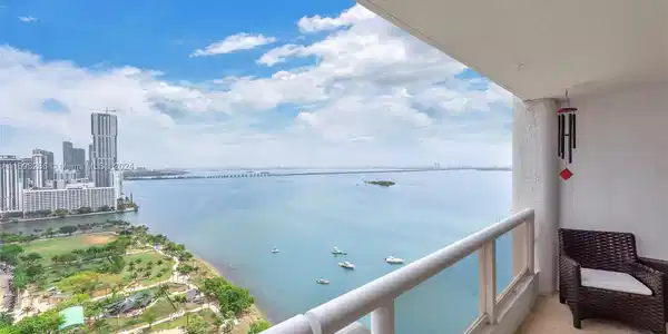1717 N Bayshore Dr