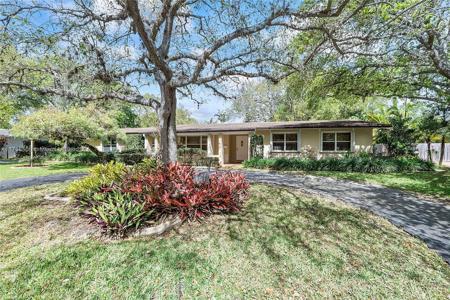 8341 SW 165th Ter