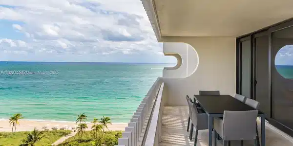 10205 Collins Ave