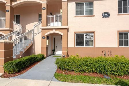 1261 SE 28th Ct