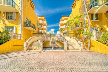 8888 Collins Ave